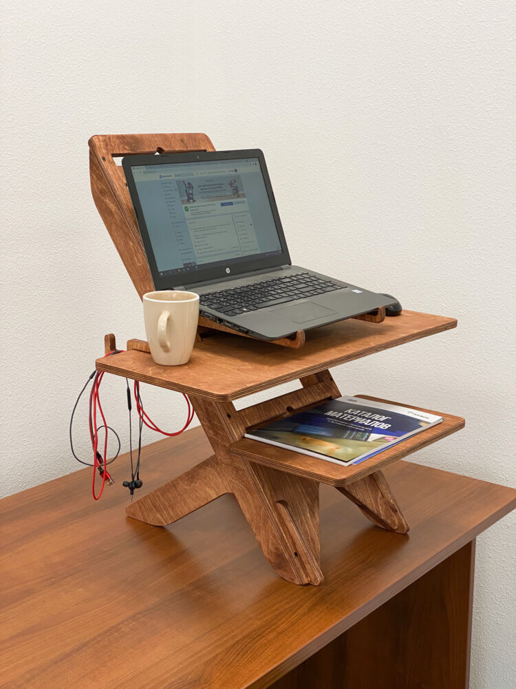 UP DESK — подставка для ноутбука для работы стоя, светлый орех