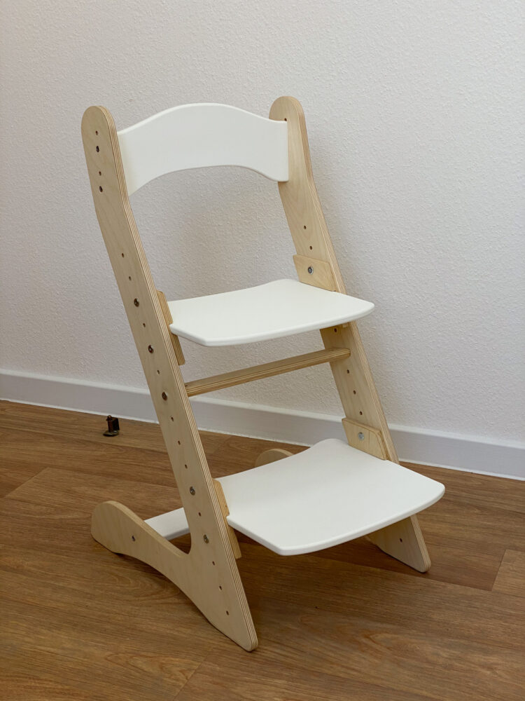 Растущий стул для детей «Компаньон» белый акрил + прозрачное масло с воском